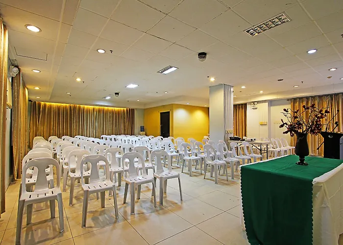 Andy 3* Cebu
